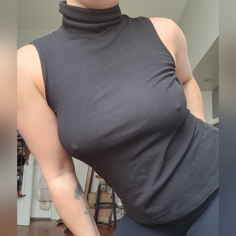 Black turtleneck sleeveless top